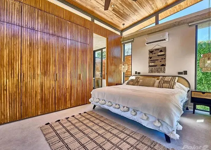 Infinity Pool Villa, 10 Min Walk To & Dining Villa *