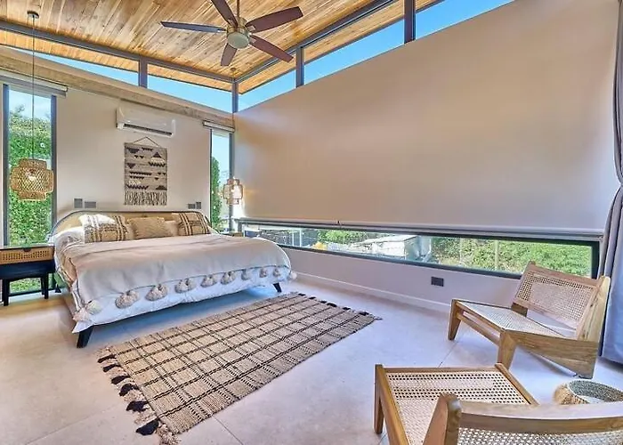 Villa Infinity Pool Villa, 10 Min Walk To & Dining