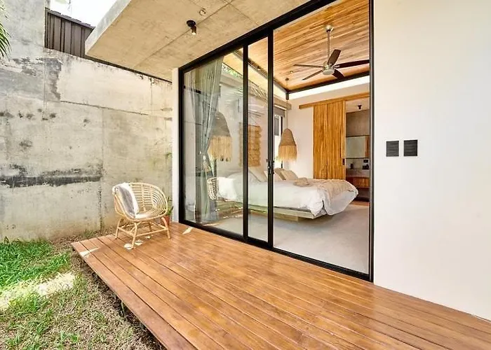 Infinity Pool Villa, 10 Min Walk To & Dining Villa *
