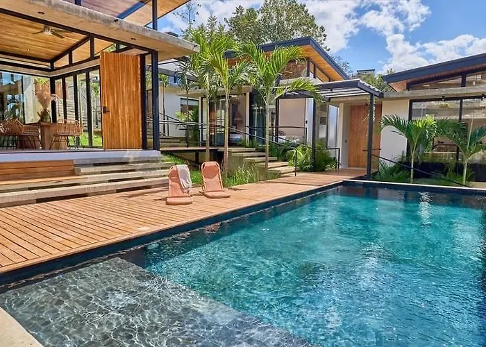 Infinity Pool Villa, 10 Min Walk To & Dining Tamarindo
